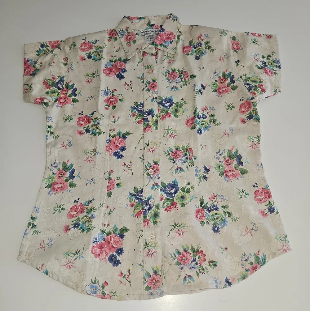 Adobe Rose Vintage-Inspired Floral Button-Down Shirt